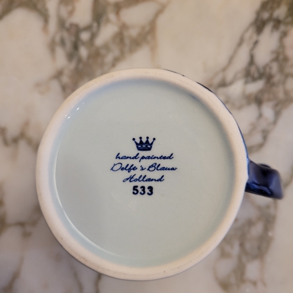 Handpainted Delft's Blauw Flower Mug - Picture 6 of 6